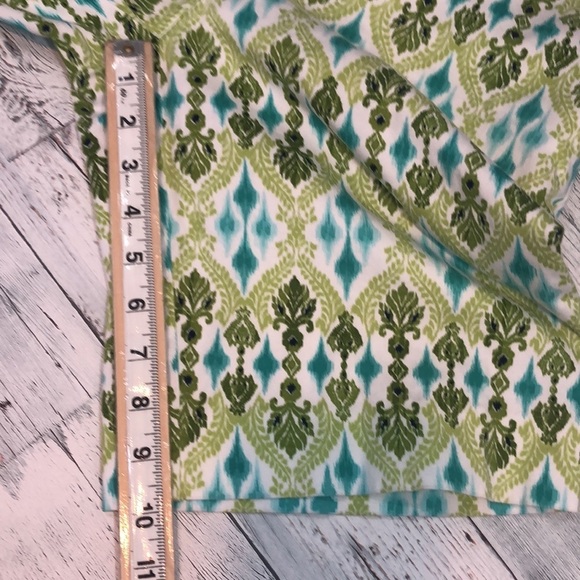 Jones New York Ikat Pattern Bermudas 8 - Picture 9 of 9